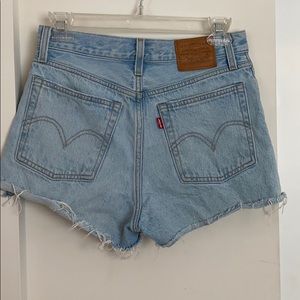 Levi shorts